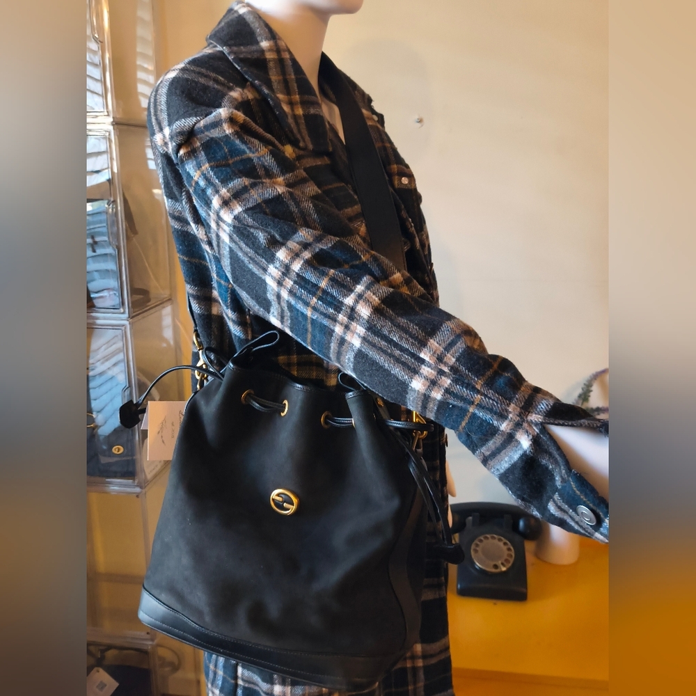 RARE Gucci Convertible Bucket Bag In Black Leather And Nubuck(Sued) - 1990s Era
